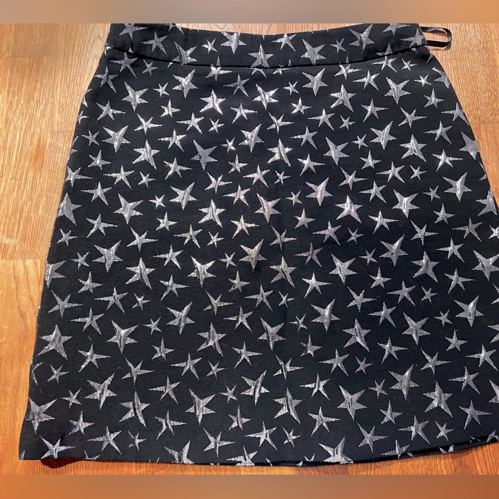 Black and silver warehouse skirt